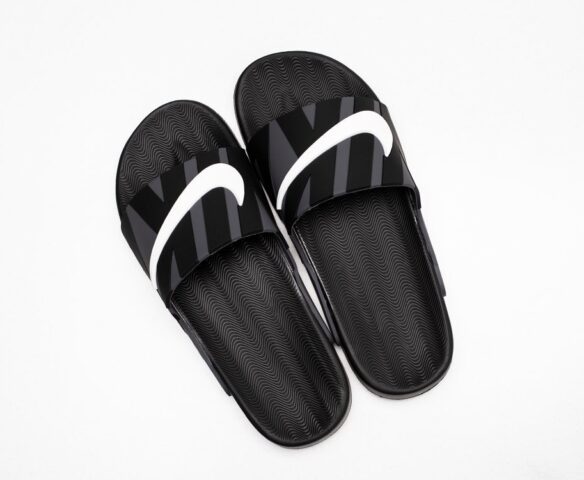 Сланцы Nike black m Сланцы Nike black m